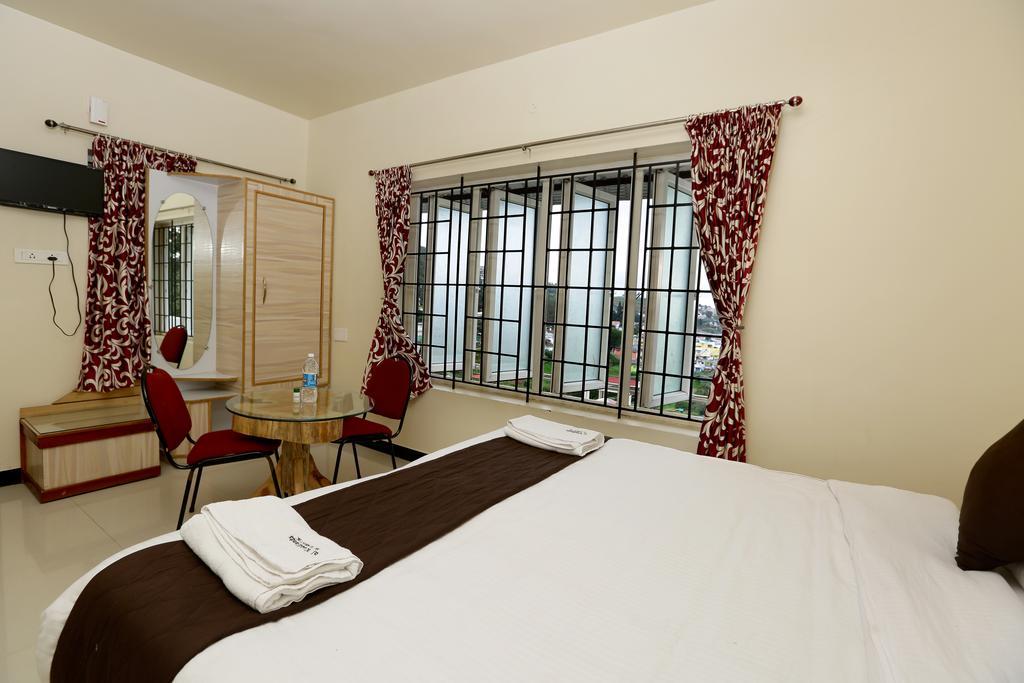 Al Woodlands Residency Hotel Ooty Exterior photo