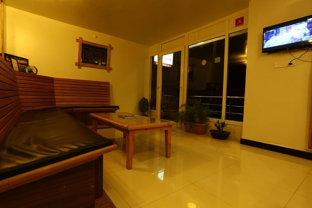 Al Woodlands Residency Hotel Ooty Exterior photo